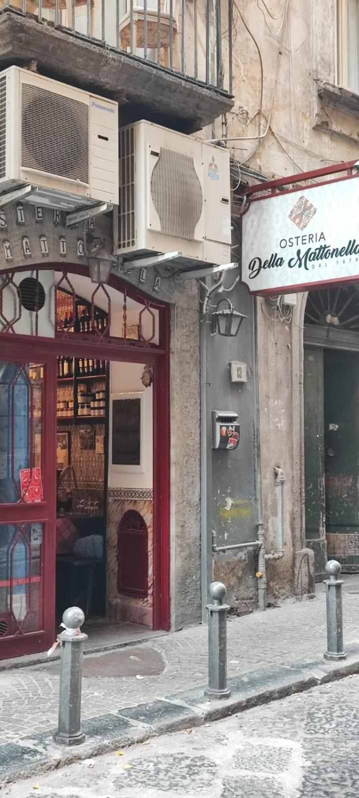 La Chicca Appartamento Intero Nei Quartieri Spagnoli Nápoly Kültér fotó